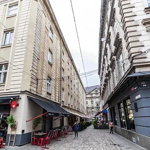 golden-rose-l-apartments-l-lviv-historical-city-centre.hotelslviv.net/