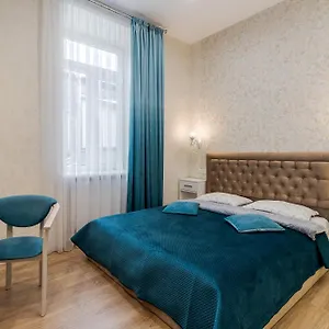 luxury-flat-near-opera.hotelslviv.net/